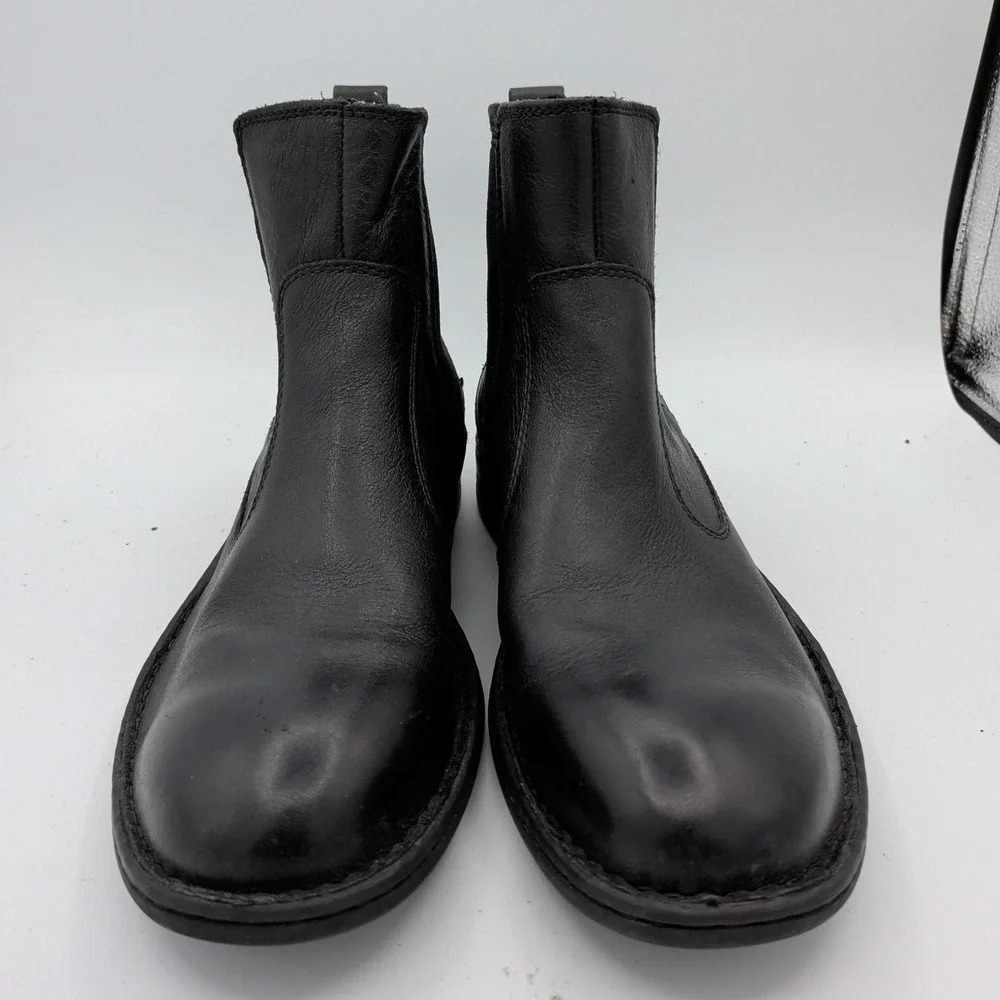 Born Mac Mens H11403 Black Leather Chelsea Boots Round Toe Lug Sole Size 10M